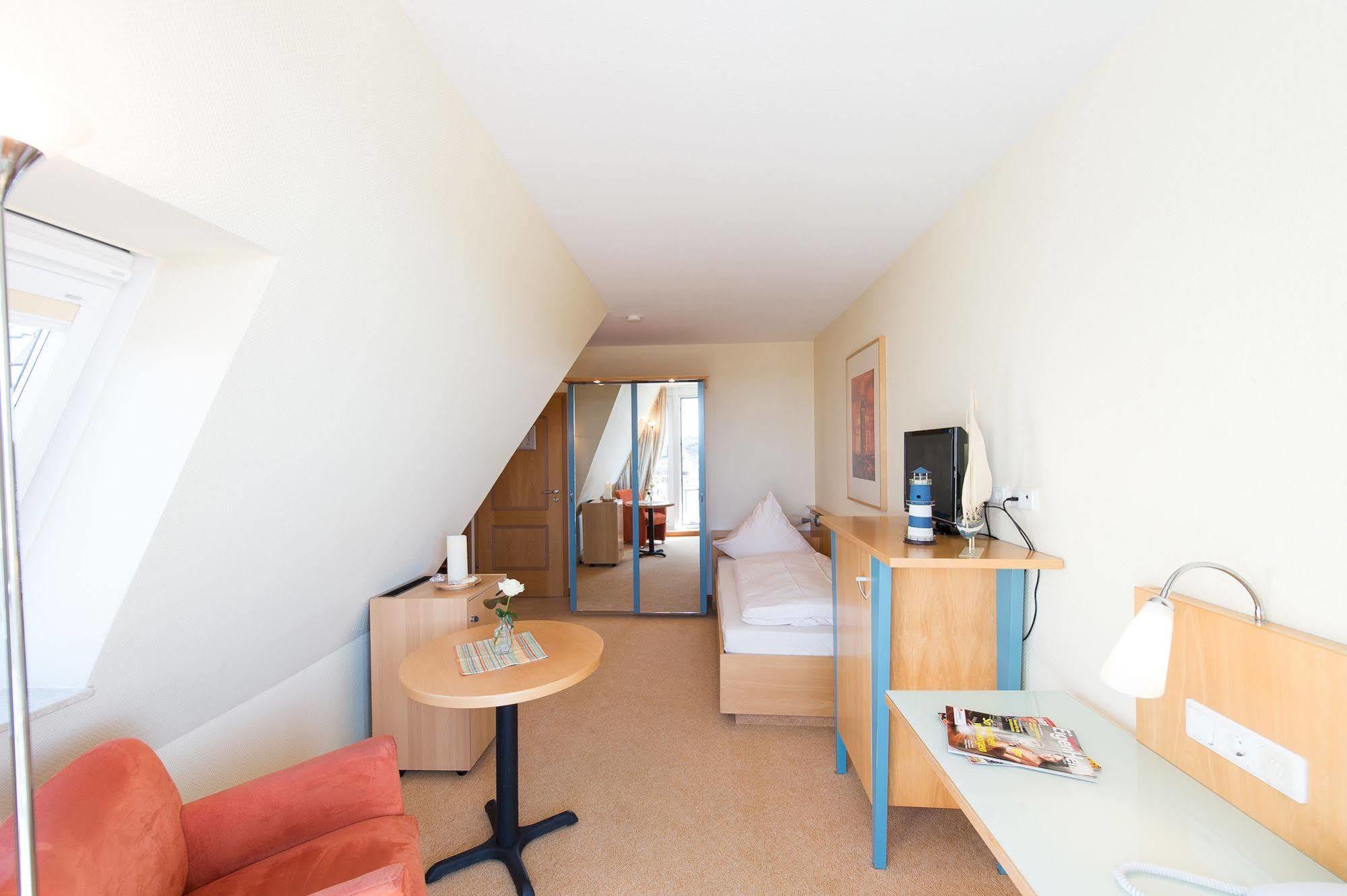 Hotel Muschelgrund クックスハーフェン エクステリア 写真